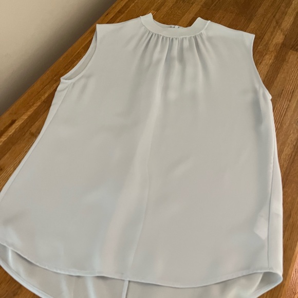 VINCE SILK SLEEVELESS BLOUSE - Picture 6 of 8